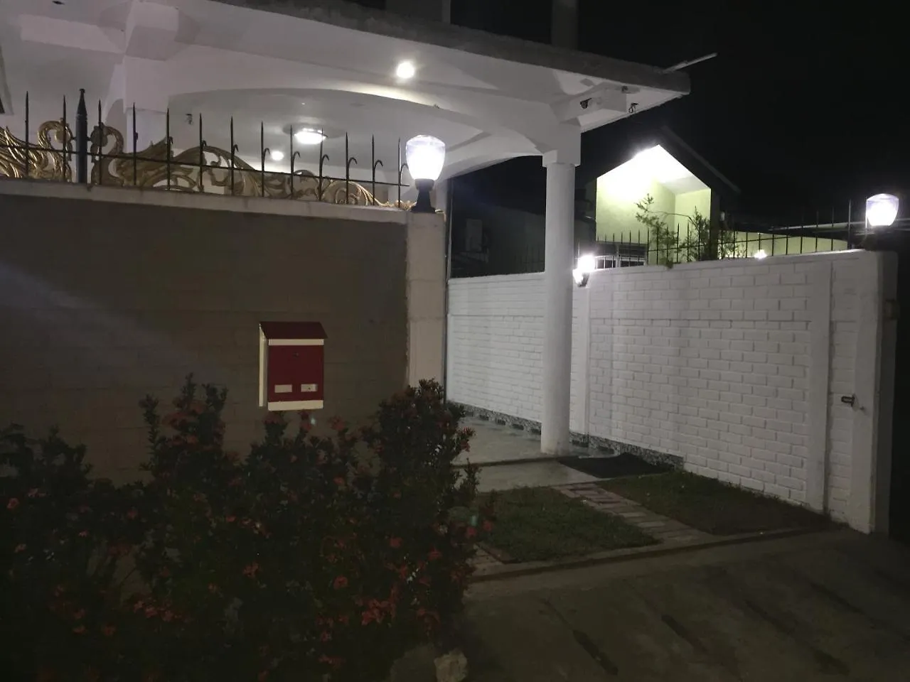 Ivory Home Stay & Self-Catering Guest House Ja-Ela